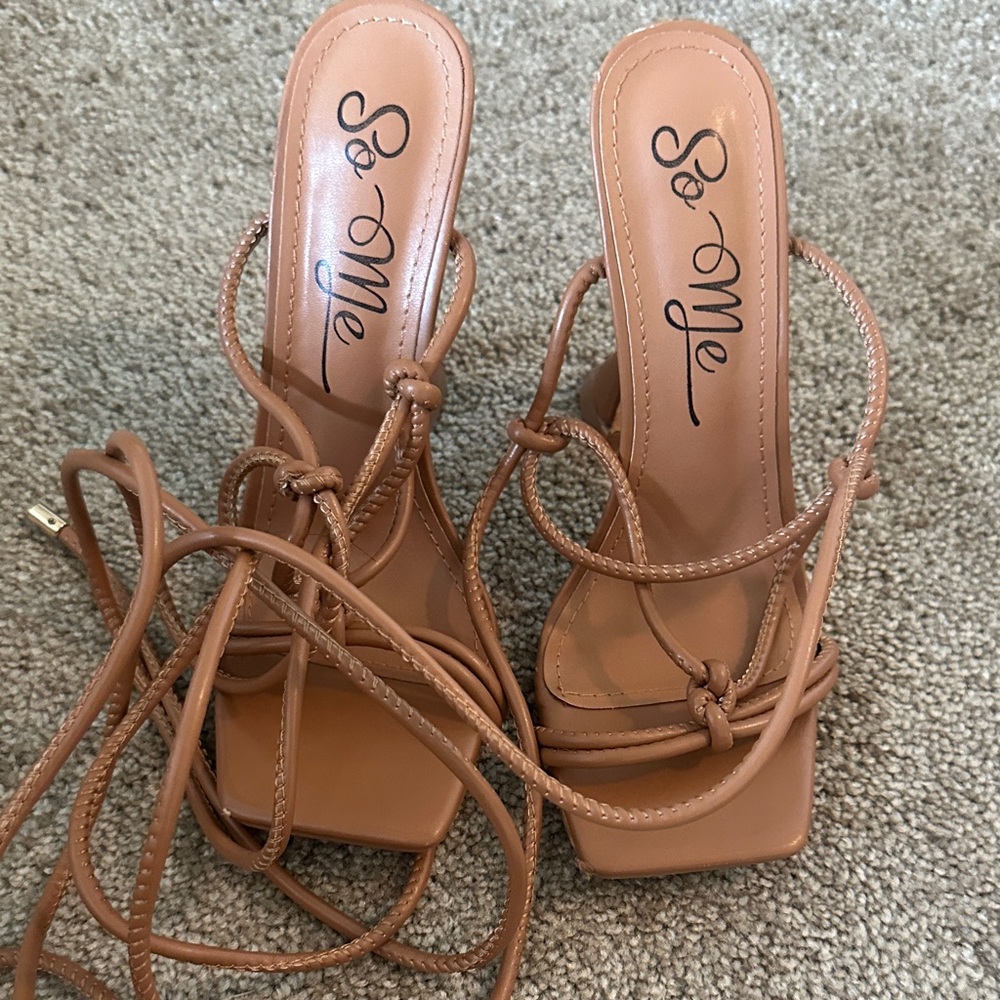 So Me Women's Brown Strappy Heels